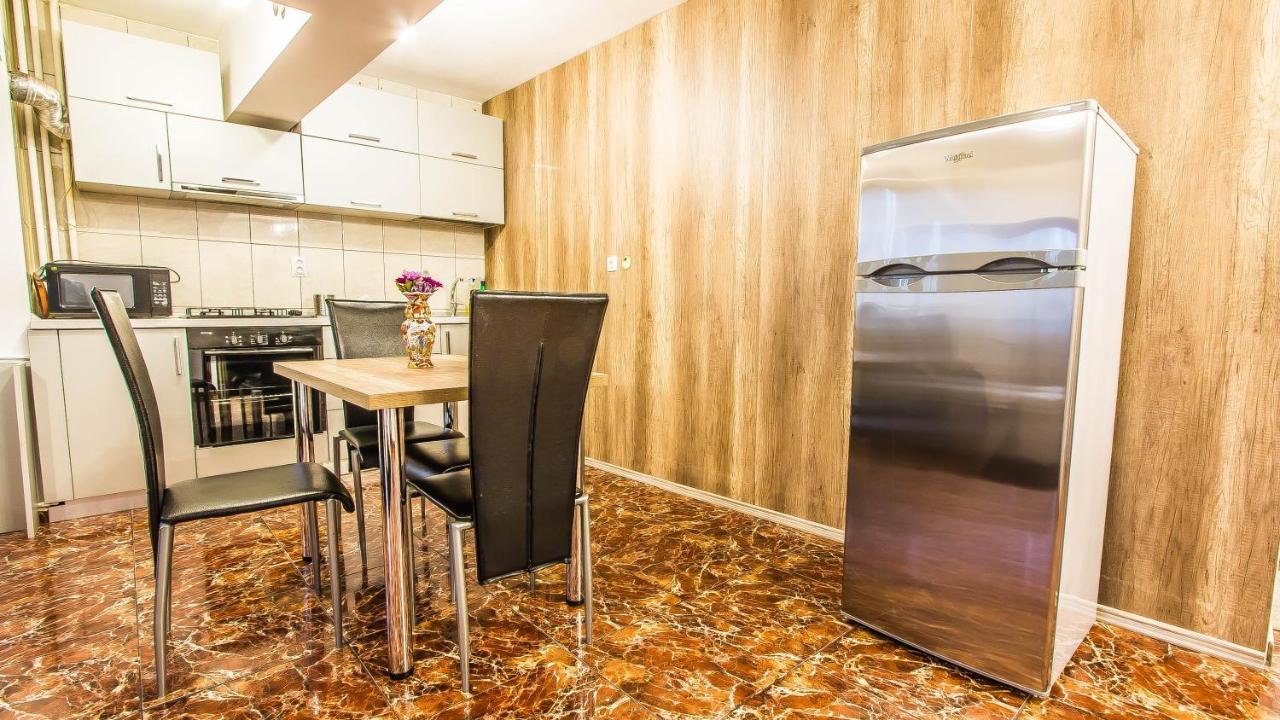 City Center Bulevard Unirii Spacious Apartment Bukarest Exteriör bild